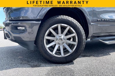 2021 RAM 1500 Laramie Crew Cab 4x4 5'7" Box