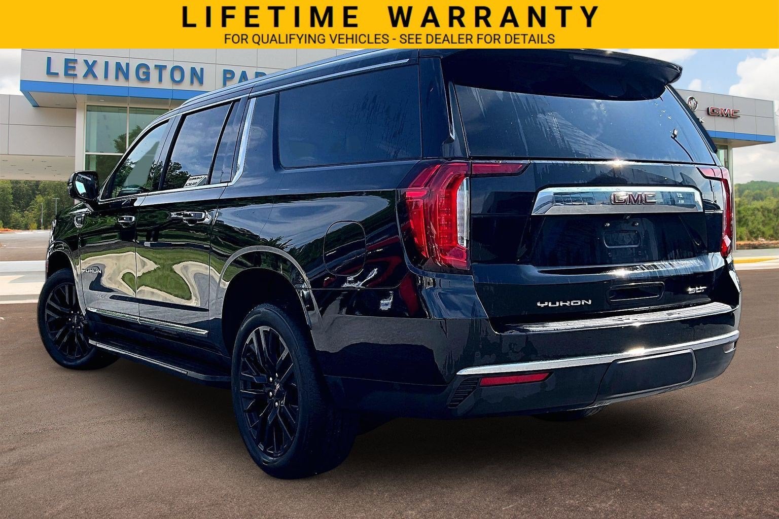 2023 GMC Yukon XL SLT