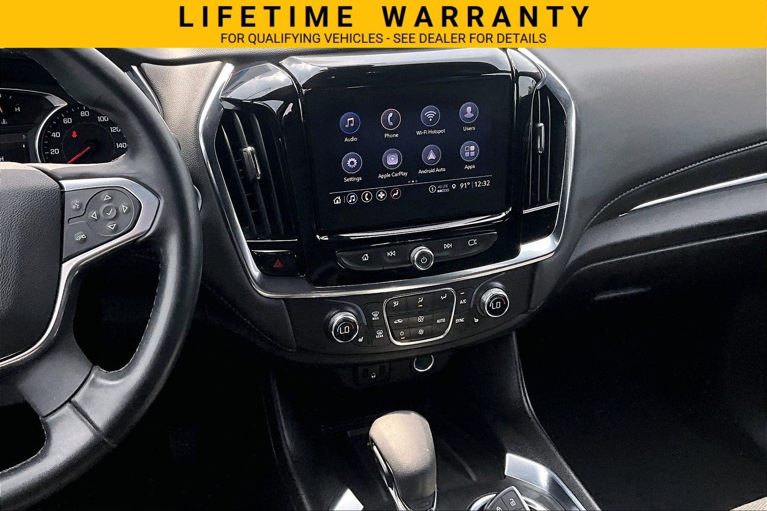 2023 Chevrolet Traverse LT Cloth