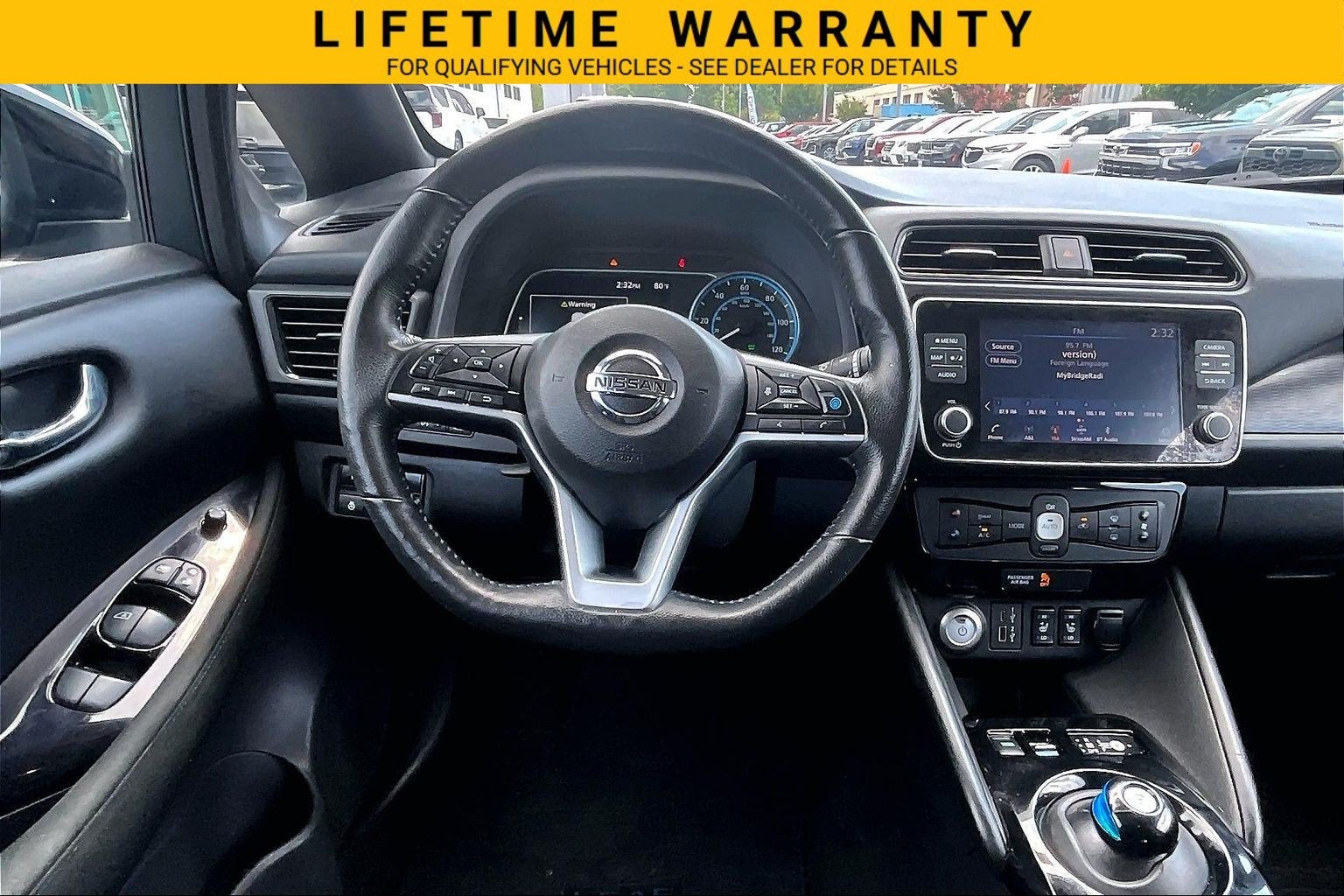 2022 Nissan LEAF SV