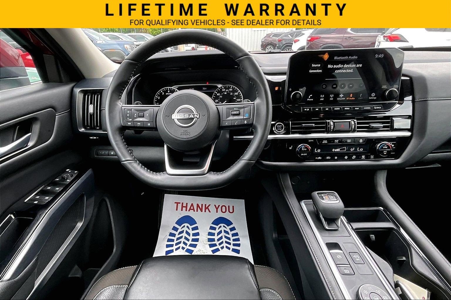 2024 Nissan Pathfinder SL