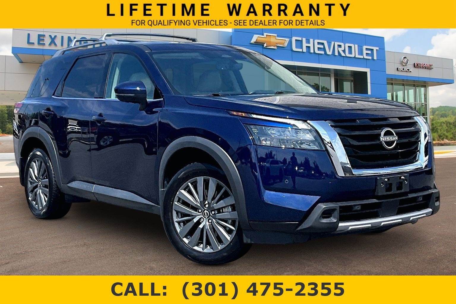 2025 Nissan Pathfinder SL