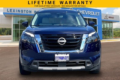 2025 Nissan Pathfinder SL
