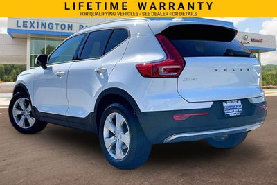 2020 Volvo XC40 T5 Momentum
