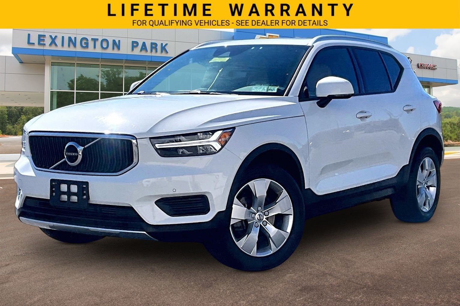 2020 Volvo XC40 T5 Momentum