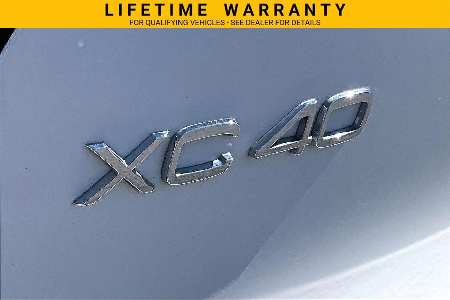 2020 Volvo XC40 T5 Momentum