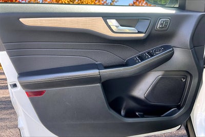 2022 Ford Escape Titanium ELITE