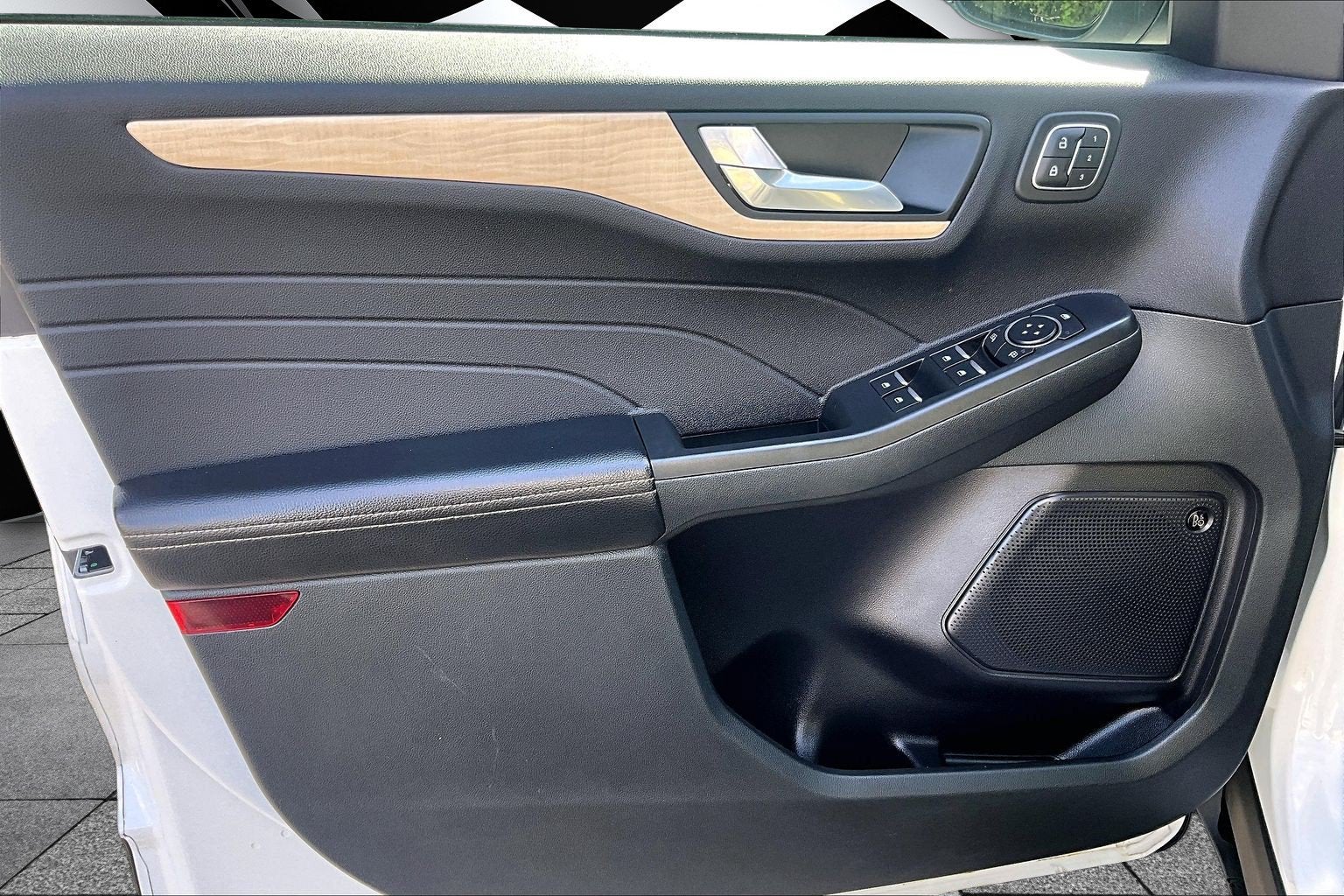 2022 Ford Escape Titanium ELITE