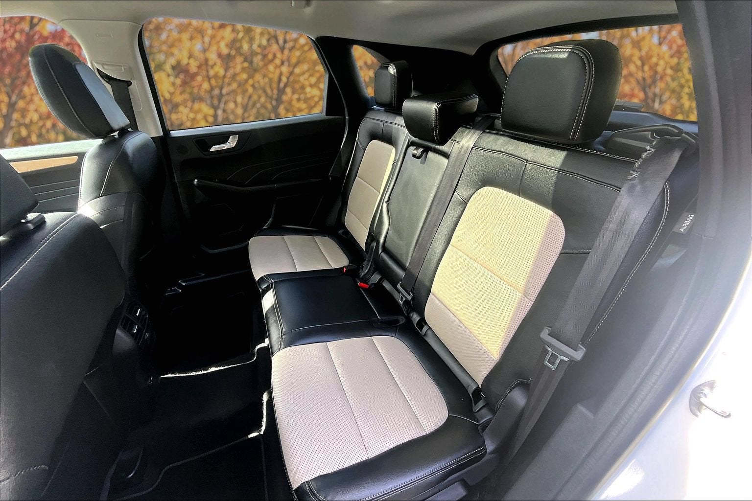 2022 Ford Escape Titanium ELITE