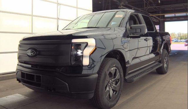 2025 Ford F-150 Lightning Pro