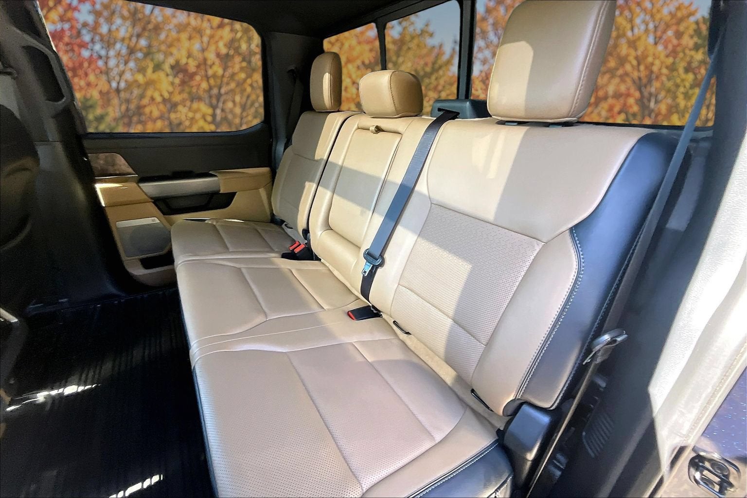 2023 Ford Super Duty F-250 SRW LARIAT