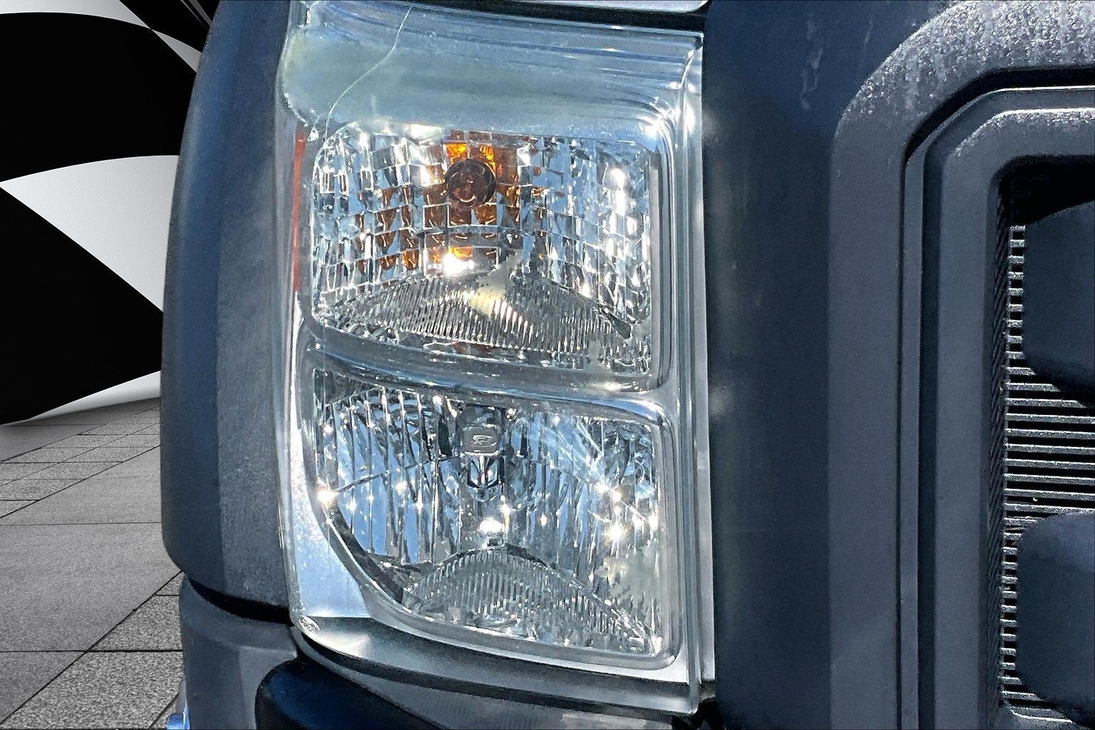 2015 Ford Super Duty F-450 DRW Base