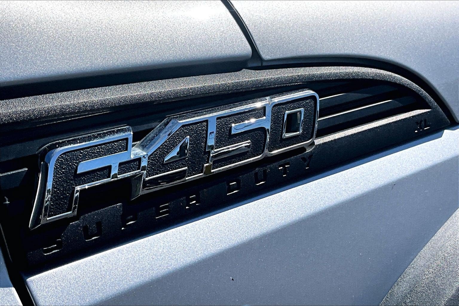 2015 Ford Super Duty F-450 DRW Base