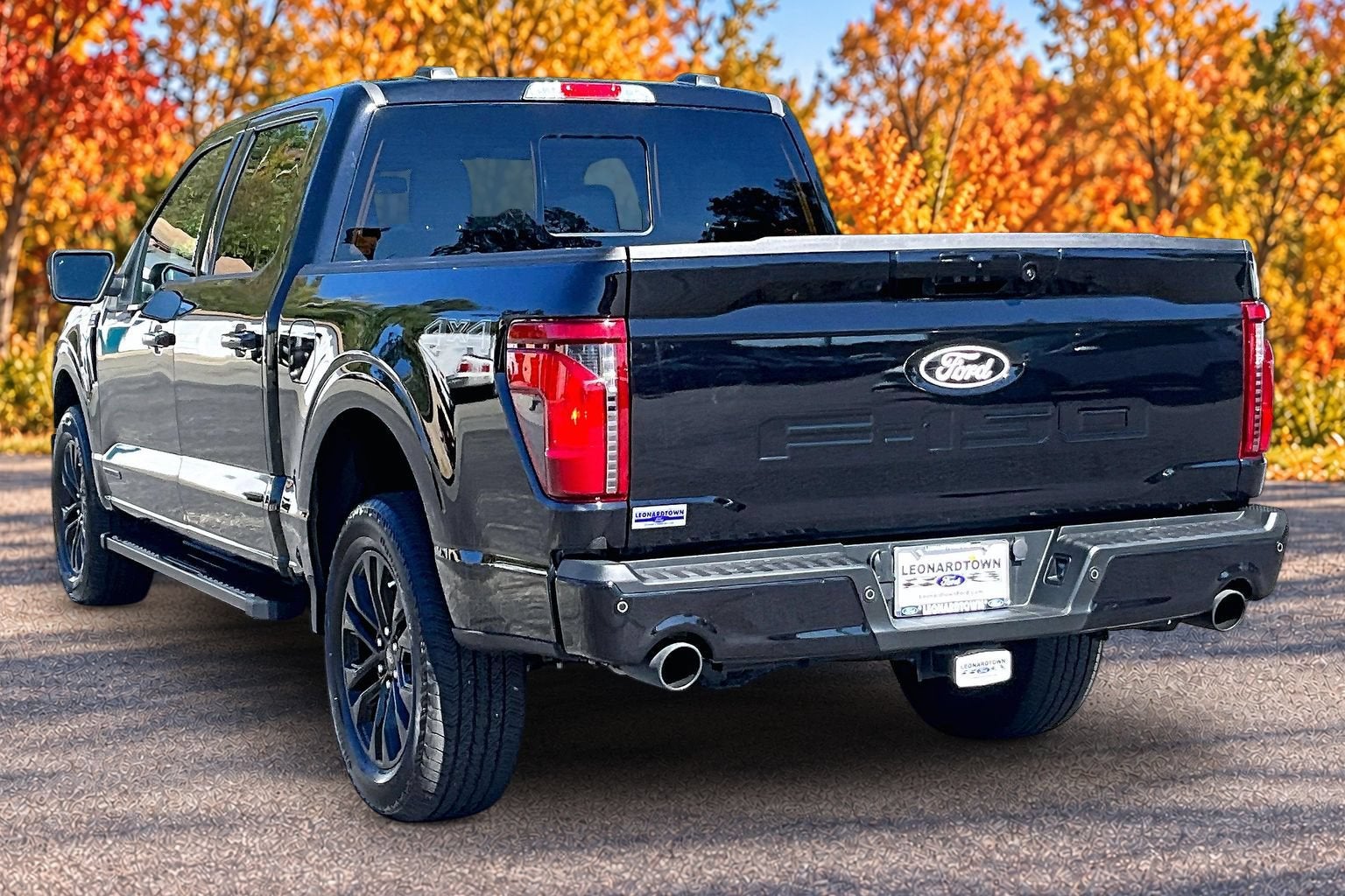 2024 Ford F-150 XLT BLACK PACKAGE
