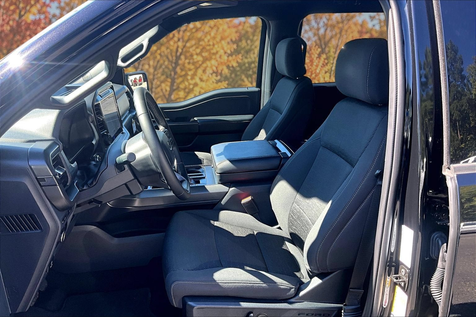 2024 Ford F-150 XLT BLACK PACKAGE