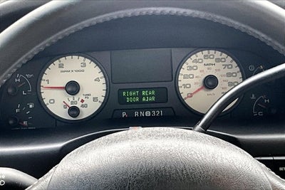 2005 Ford Super Duty F-350 DRW Lariat