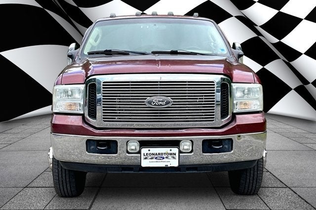 2005 Ford Super Duty F-350 DRW Lariat