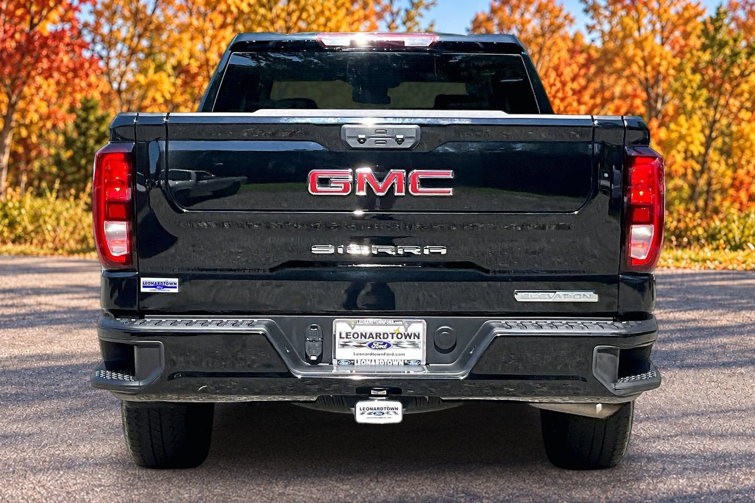 2025 GMC Sierra 1500 Elevation