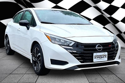 2025 Nissan Versa SR