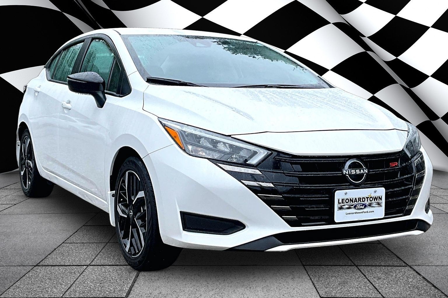 2025 Nissan Versa SR