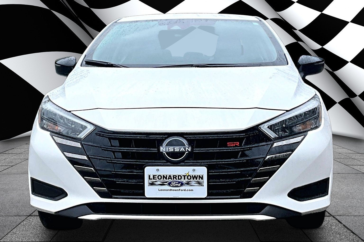 2025 Nissan Versa SR
