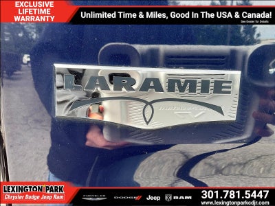 2018 RAM 1500 Laramie Crew Cab 4x4 5'7' Box
