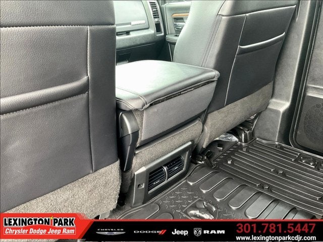 2018 RAM 1500 Laramie Crew Cab 4x4 5'7' Box