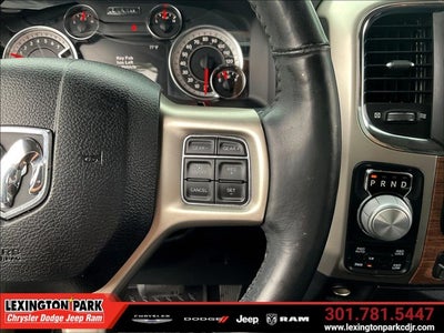 2018 RAM 1500 Laramie Crew Cab 4x4 5'7' Box