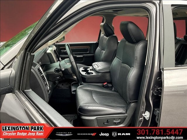 2018 RAM 1500 Laramie Crew Cab 4x4 5'7' Box