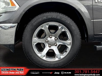 2018 RAM 1500 Laramie Crew Cab 4x4 5'7' Box