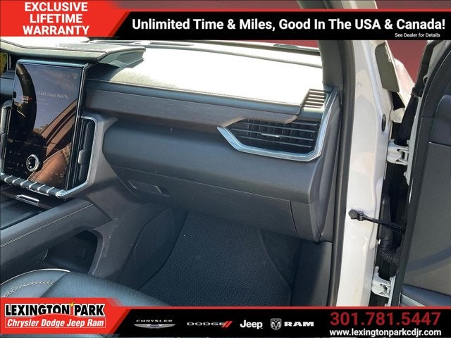 2024 GMC Acadia FWD Denali