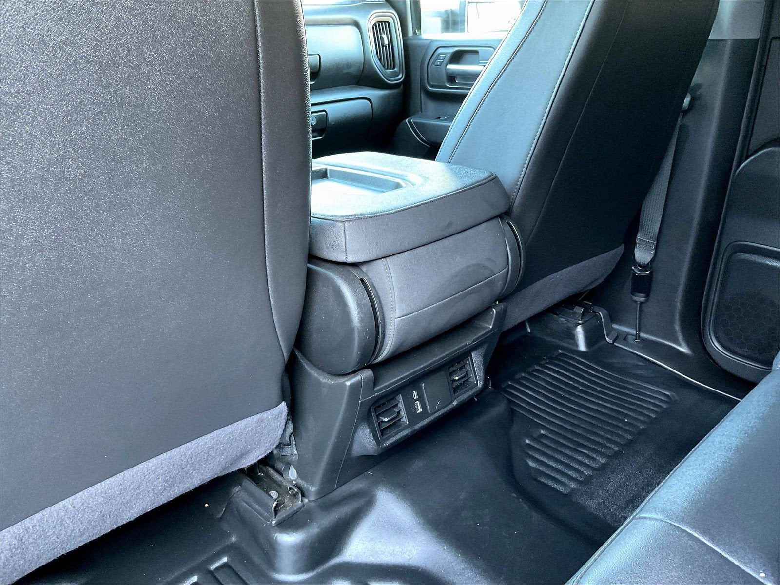 2025 GMC Sierra 2500HD Pro