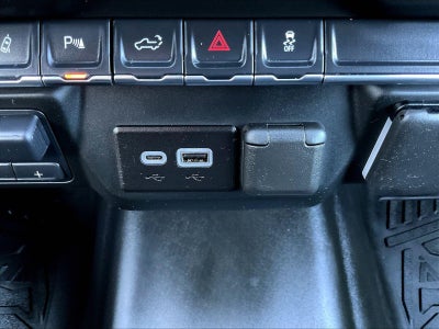 2025 GMC Sierra 2500HD Pro
