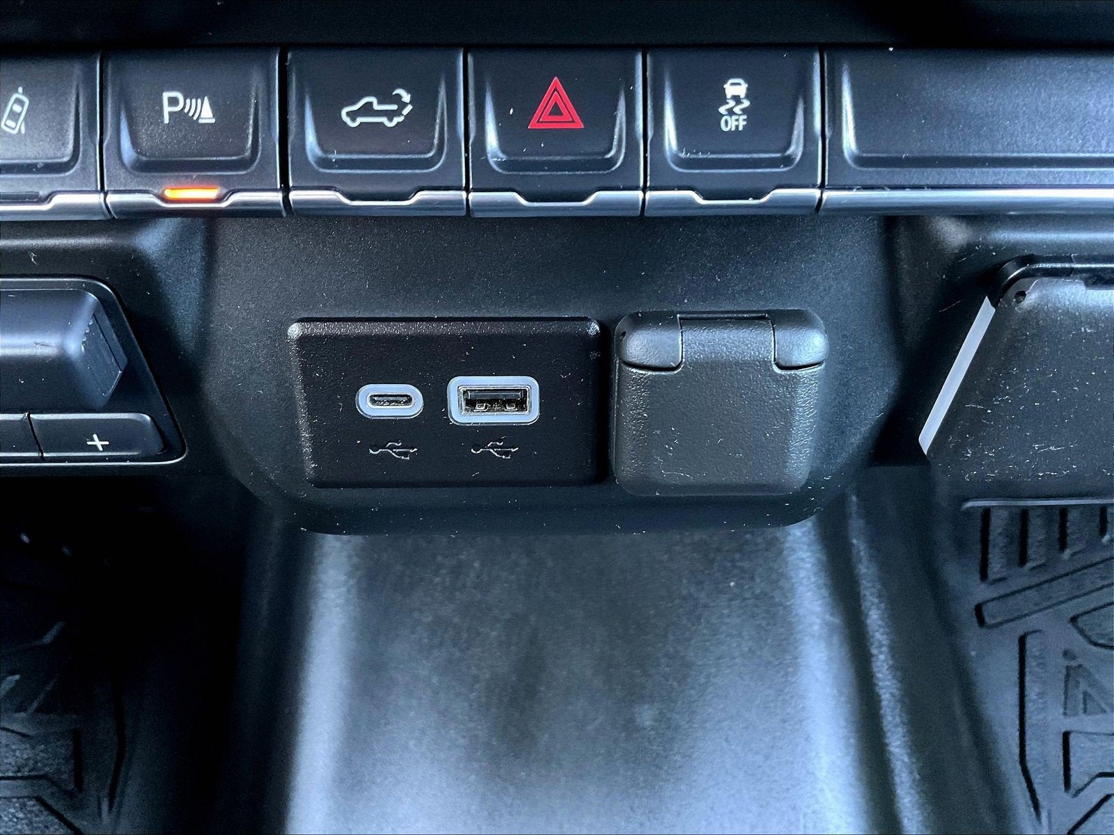 2025 GMC Sierra 2500HD Pro