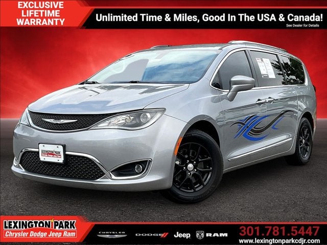 2020 Chrysler Pacifica Touring L