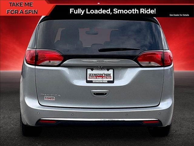 2020 Chrysler Pacifica Touring L