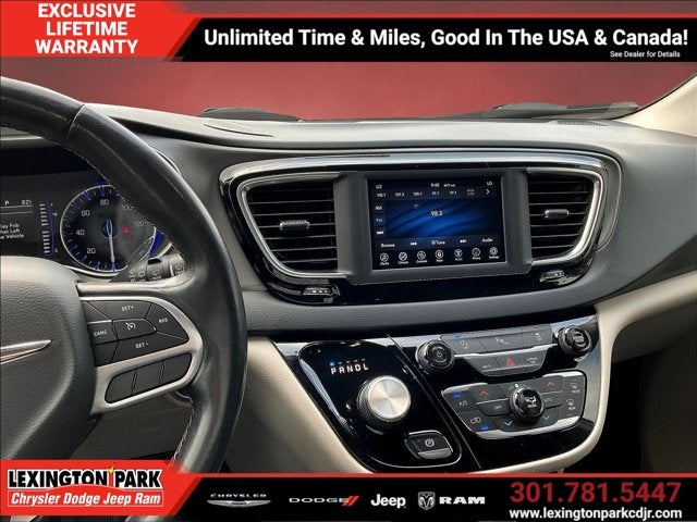 2020 Chrysler Pacifica Touring L