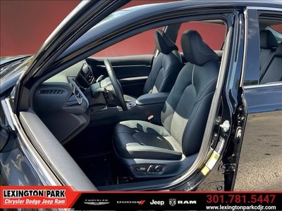 2024 Toyota Camry Hybrid XSE