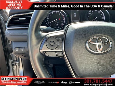 2022 Toyota Camry SE