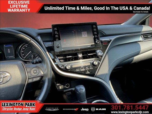 2022 Toyota Camry SE