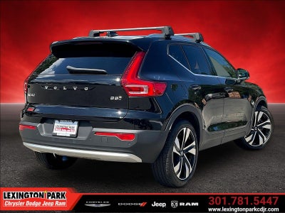 2023 Volvo XC40 B5 Ultimate Bright Theme