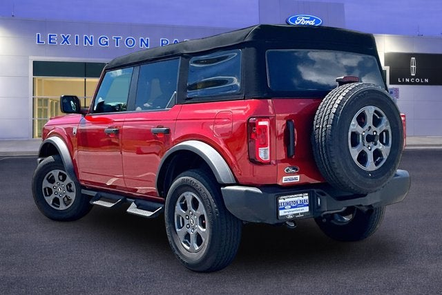 2023 Ford Bronco Base