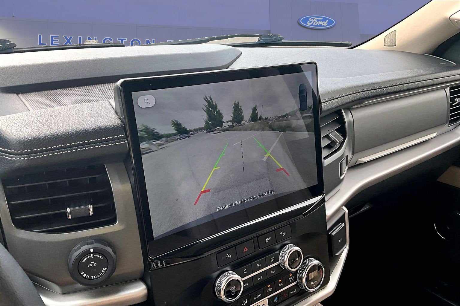 2023 Ford Expedition Max XLT