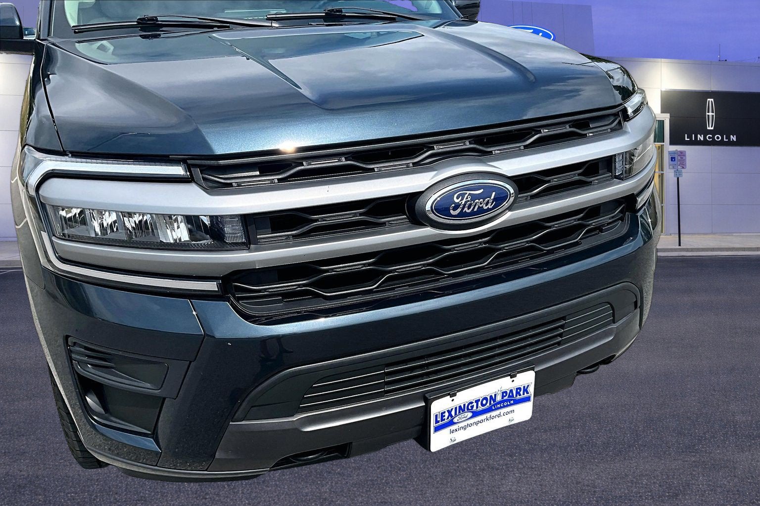 2023 Ford Expedition Max XLT