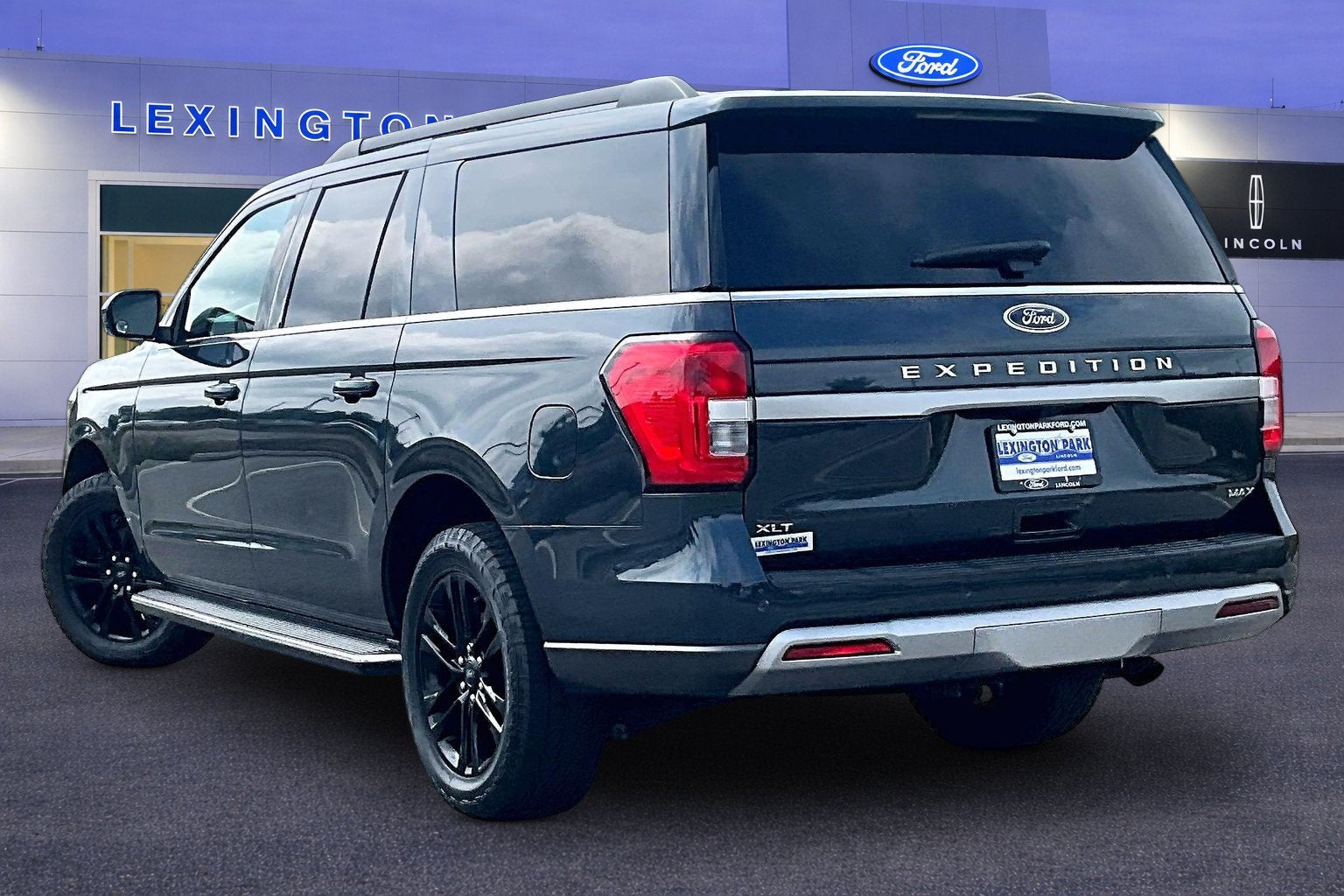 2023 Ford Expedition Max XLT
