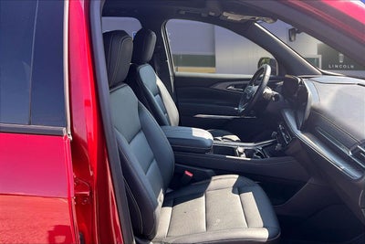 2025 Chevrolet Traverse FWD LT