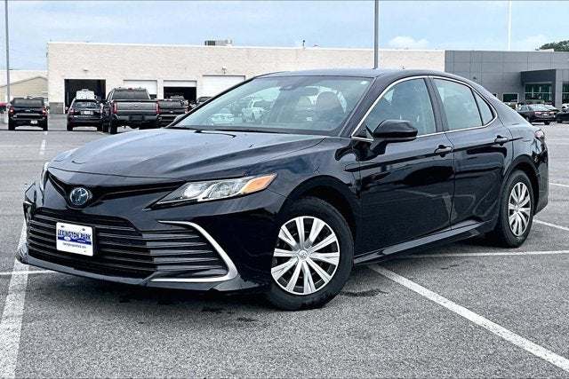 2023 Toyota Camry Hybrid LE