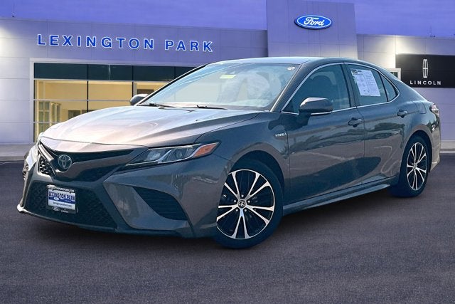 2020 Toyota Camry Hybrid SE