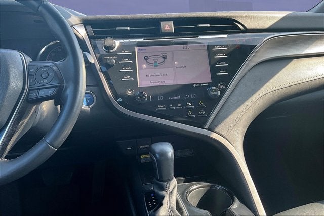2020 Toyota Camry Hybrid SE