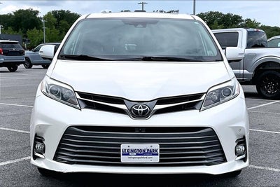 2019 Toyota Sienna XLE